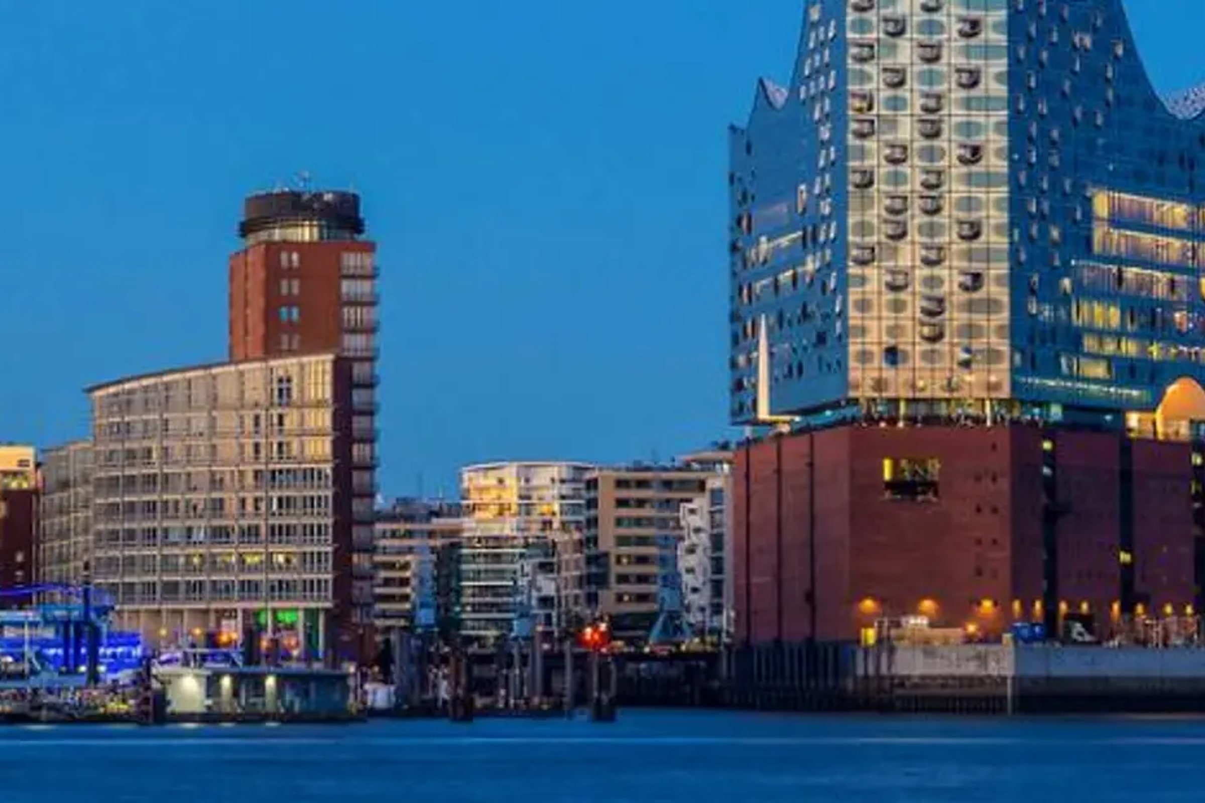 Elbe Philharmonic Hall, HafenCity and Speicherstadt tour